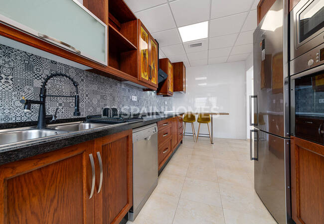 Роскошная Вилла с Бассейном и Видом на Море в Торревьехе 28