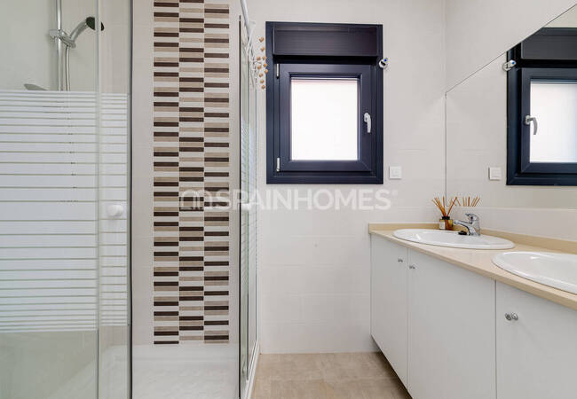 Роскошная Вилла с Бассейном и Видом на Море в Торревьехе 50