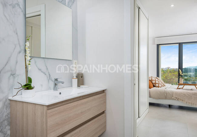 Benijofar'da Özel Havuzlu ve Otoparklı Şık Villalar 31