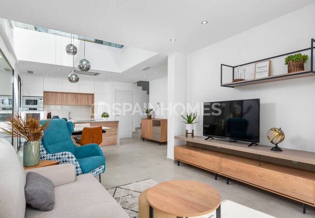 Benijofar'da Özel Havuzlu ve Otoparklı Şık Villalar 14