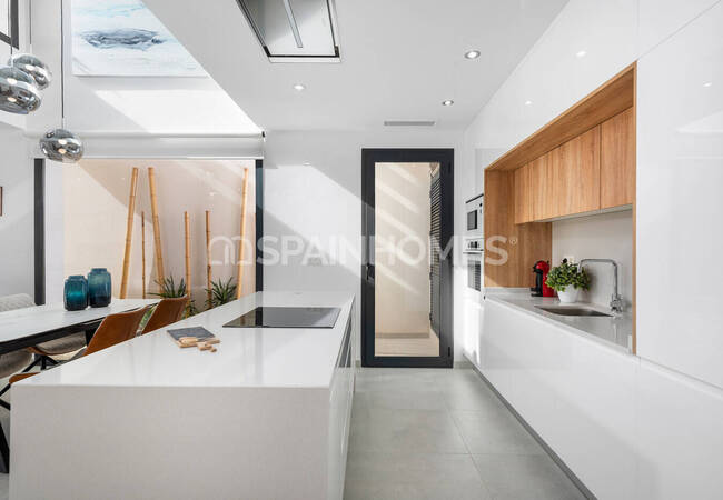 Benijofar'da Özel Havuzlu ve Otoparklı Şık Villalar 21