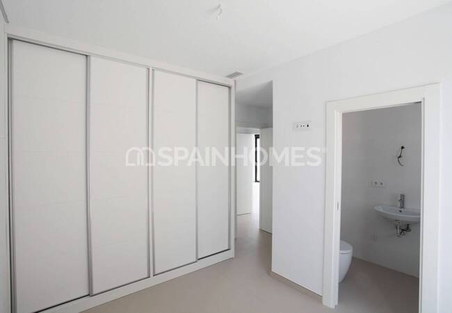 El Campello Alicante'de Sahile ve Şehre Yakın Lüks Villalar 7