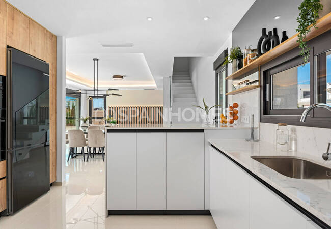 Ciudad Quesada İspanya'da Havuzlu Lüks Müstakil Villa 19