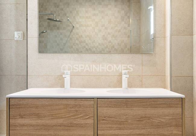 Recently Renovated Luxurious Villa in La Zenia Costa Blanca 33