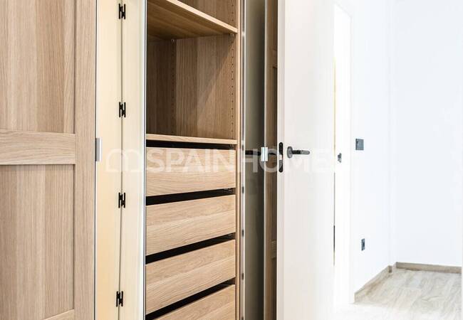 Recently Renovated Luxurious Villa in La Zenia Costa Blanca 32