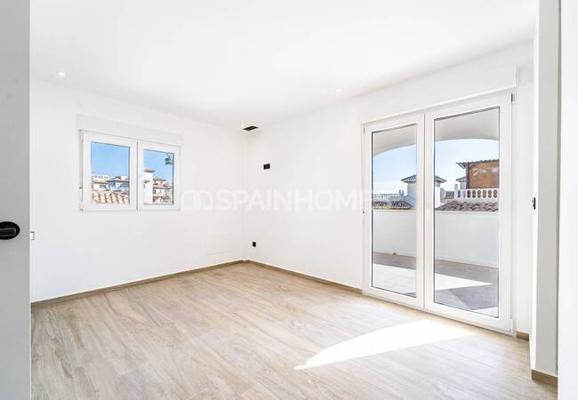 Recently Renovated Luxurious Villa in La Zenia Costa Blanca 26