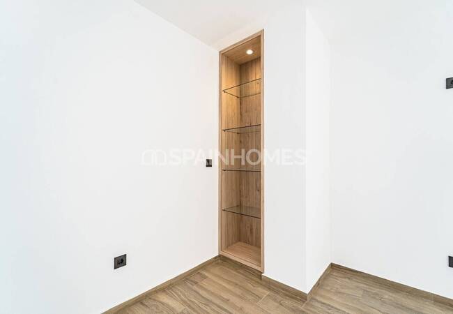 Recently Renovated Luxurious Villa in La Zenia Costa Blanca 23