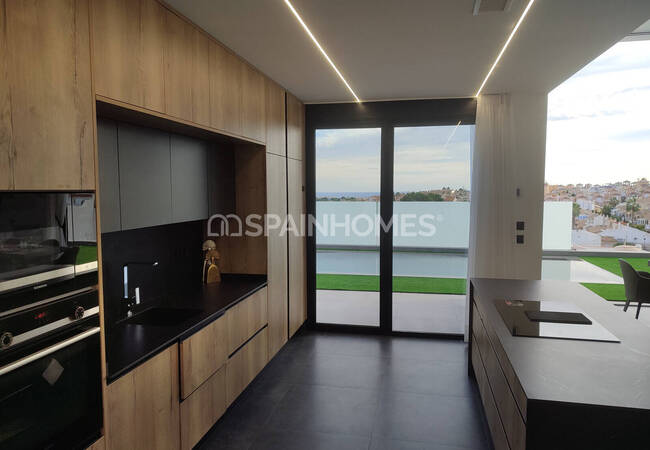 Detached Property in Blue Lagoon, San Miguel De Salinas 45