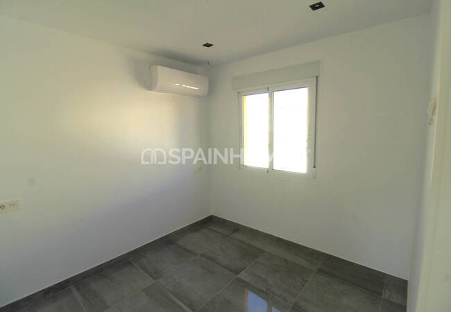 Villa Élégante Proche Des Commodités À La Zenia Alicante 18