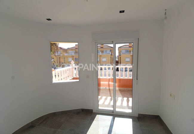 Villa Élégante Proche Des Commodités À La Zenia Alicante 21
