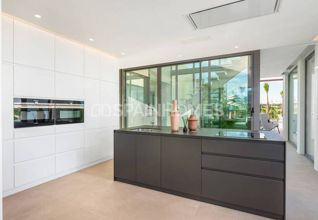 Luxury Villa with a Pool in San Miguel De Salinas Alicante 40