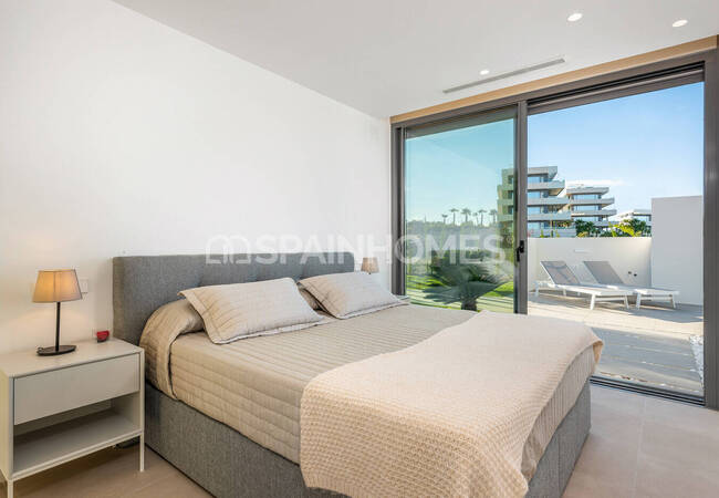 Luxury Villa with a Pool in San Miguel De Salinas Alicante 44