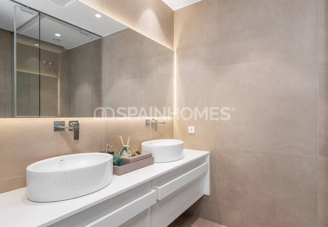 Luxury Villa with a Pool in San Miguel De Salinas Alicante 49