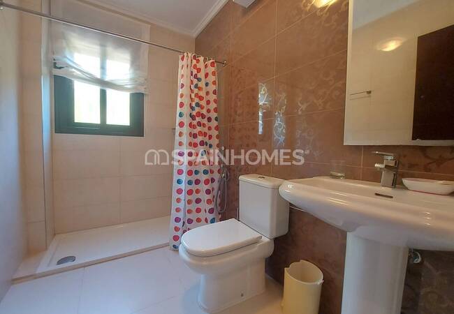 Вилла Под Ключ с Парковкой и Частным Бассейном в Сьюдад Кесада 50