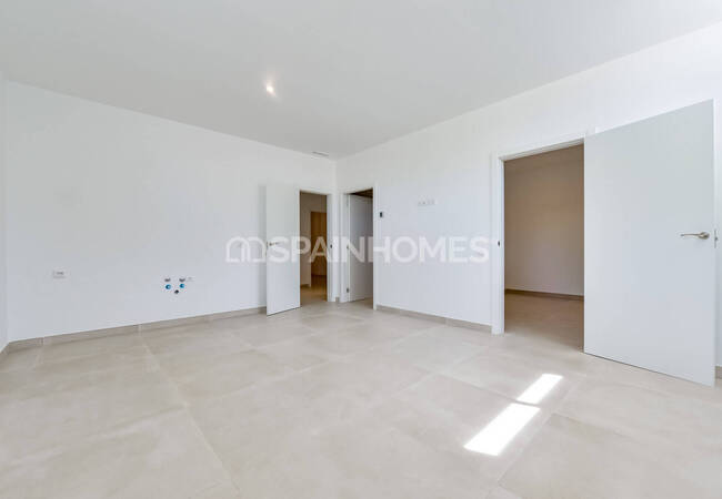 Luxe 3-bedroom House with Private Swimming Pool in Finestrat 33