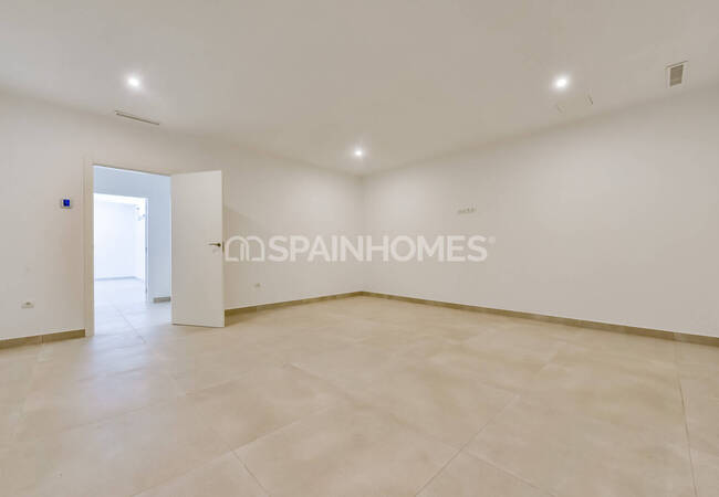 Luxe 3-bedroom House with Private Swimming Pool in Finestrat 37