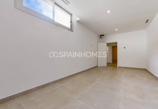 Luxe 3-bedroom House with Private Swimming Pool in Finestrat 41