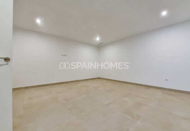 Luxe 3-bedroom House with Private Swimming Pool in Finestrat 42