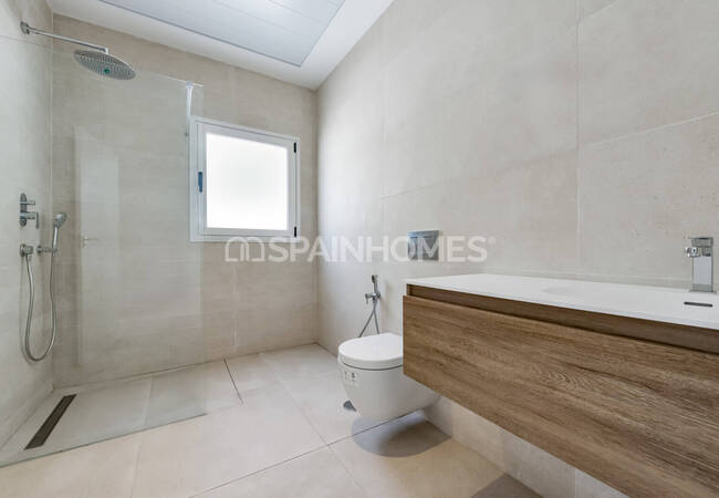 Luxe 3-bedroom House with Private Swimming Pool in Finestrat 57