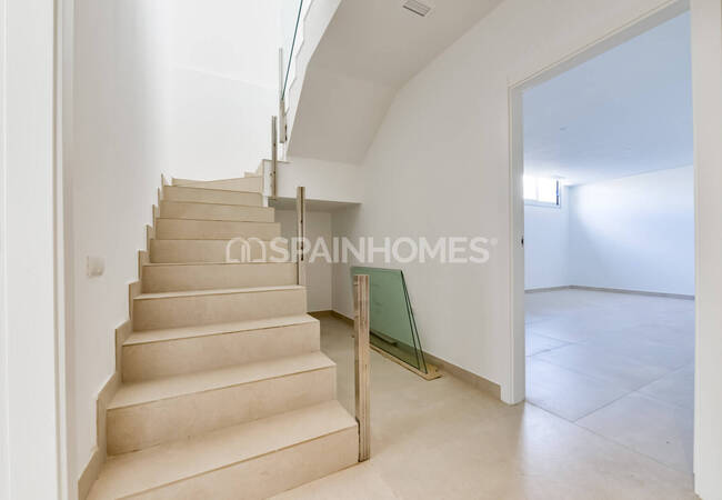 Luxe 3-bedroom House with Private Swimming Pool in Finestrat 23