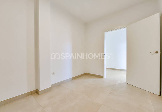 Luxe 3-bedroom House with Private Swimming Pool in Finestrat 43