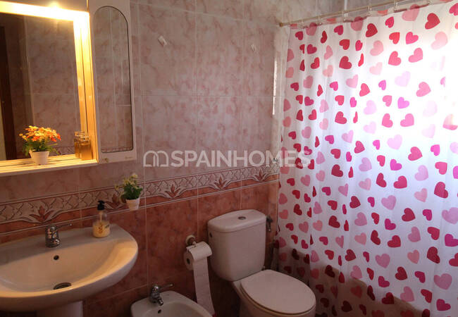 Ready-to-move Mediterranean House in La Zenia Alicante 24