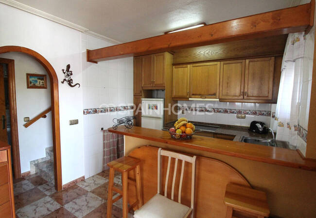 Ready-to-move Mediterranean House in La Zenia Alicante 17