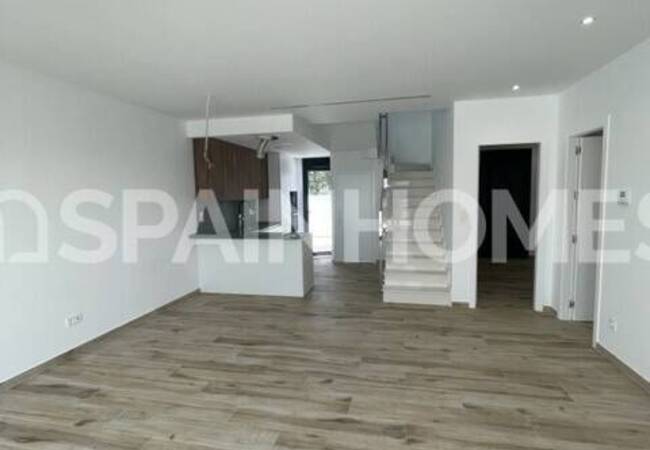 Шикарные Дома с Частными Бассейнами в Вилламартине в Аликанте 12