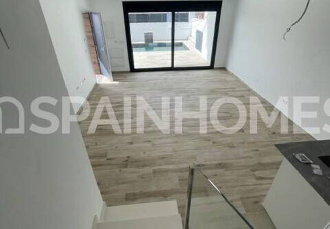 Шикарные Дома с Частными Бассейнами в Вилламартине в Аликанте 16