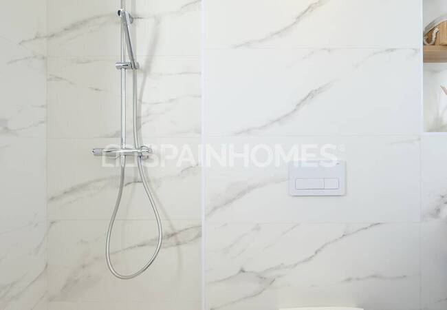 Detached Houses with Chic Designs in El Campello Alicante 40