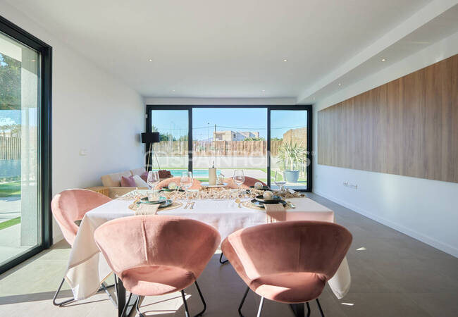 Detached Houses with Chic Designs in El Campello Alicante 9