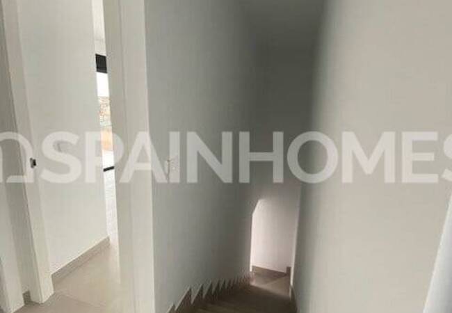 Detached Villas with Large Usage Spaces in Orihuela Alicante 21