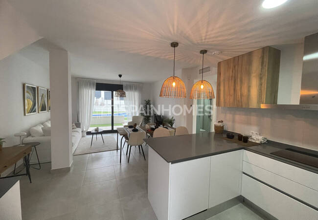 Villamartin'de Havuzlu Sitede Şık Tasarımlı Daireler 32