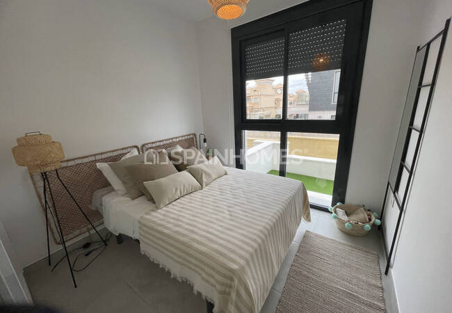 Villamartin'de Havuzlu Sitede Şık Tasarımlı Daireler 35