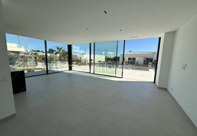 San Miguel De Salinas'ta Golf Sahasına Yakın Havuzlu Villalar 18