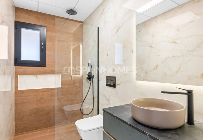 Detached Villas Near the Amenities in Algorfa Alicante 43