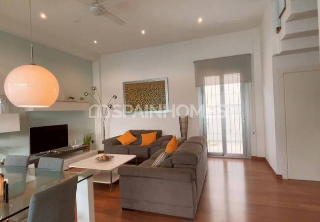 Alicante'de Denize Yakın Konumda Havuzlu Villa 13