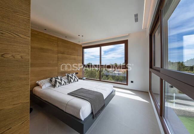 Benidorm Alicante'de Panoramik Manzaralı Lüks Villa 82