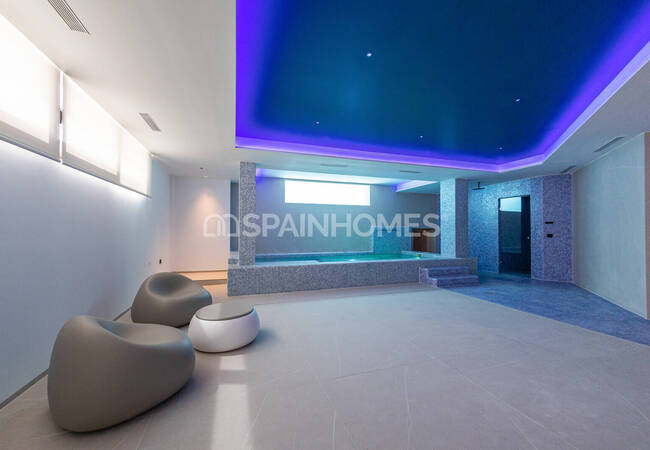 Benidorm Alicante'de Panoramik Manzaralı Lüks Villa 95