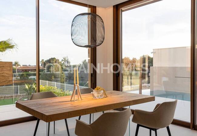 Benidorm Alicante'de Panoramik Manzaralı Lüks Villa 79