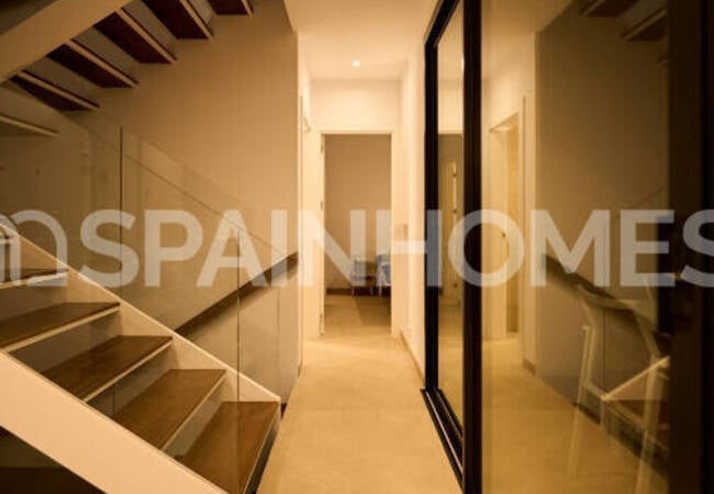 منازل حديثة مع مسابح خاصة في ألفاز ديل بي 21