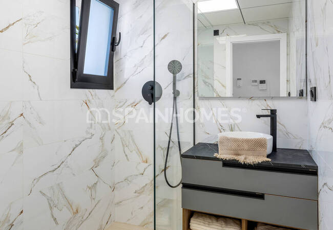 Guardamar Del Segura'da Plajlara Yakın Şık Daireler 33