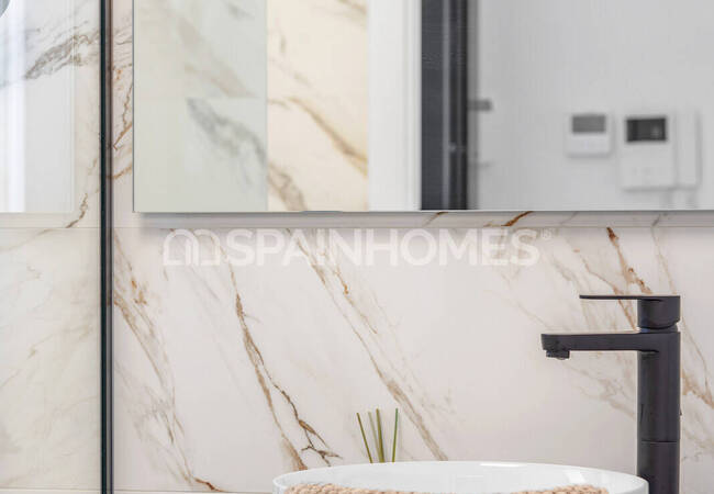 Guardamar Del Segura'da Plajlara Yakın Şık Daireler 32