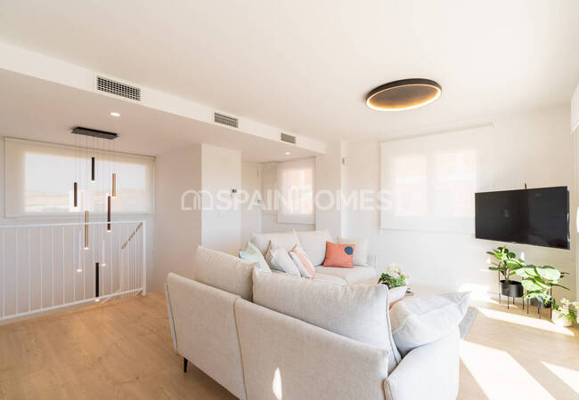 Alicante La Nucia'da Havuzlu Sitede Şık Yarı Müstakil Villalar 29