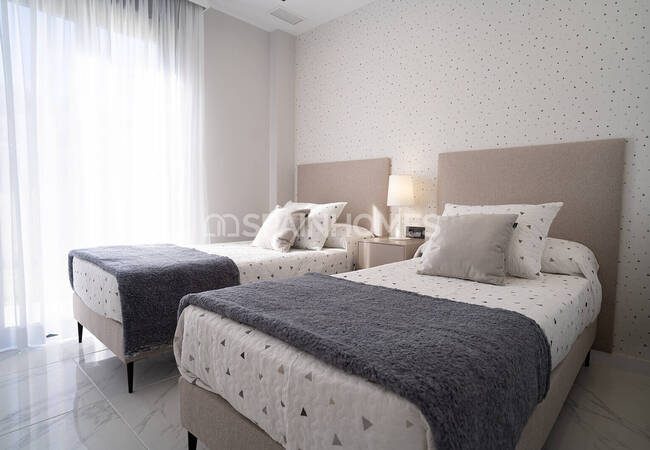 Flats in a Complex Near Beach in Pilar De La Horadada 31