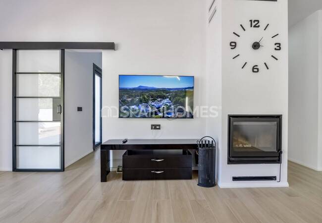 Altea Santa Clara'da Müstakil Şık Tasarımlı Villa 52