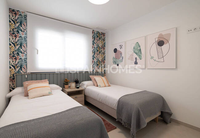 Ready to Move Apartments 300 M From the Sea in Orihuela 26