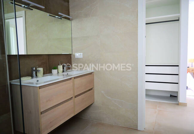 3-bedroom Houses with Swimming Pools in Dolores Alicante 29