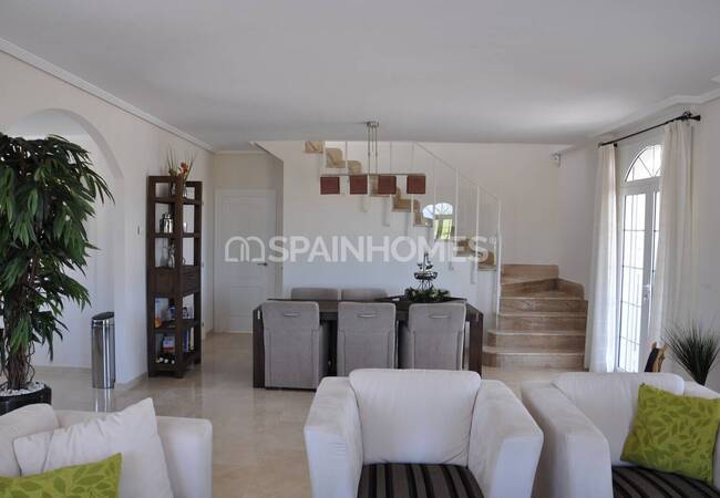 Spacious 4-bedroom Houses with Pools in Aspe Alicante 5
