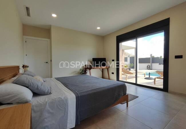 3-bedroom Villas with Private Pools in Alicante Aspe 18